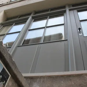 https://le-refuge-des-arnes.fr-provencehotel.com