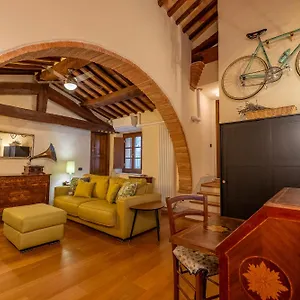 https://la-corte-del-podest.it-tuscanyhotel.com
