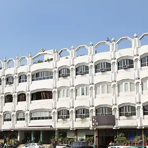 Hotel Oyo 2054 New Broadway